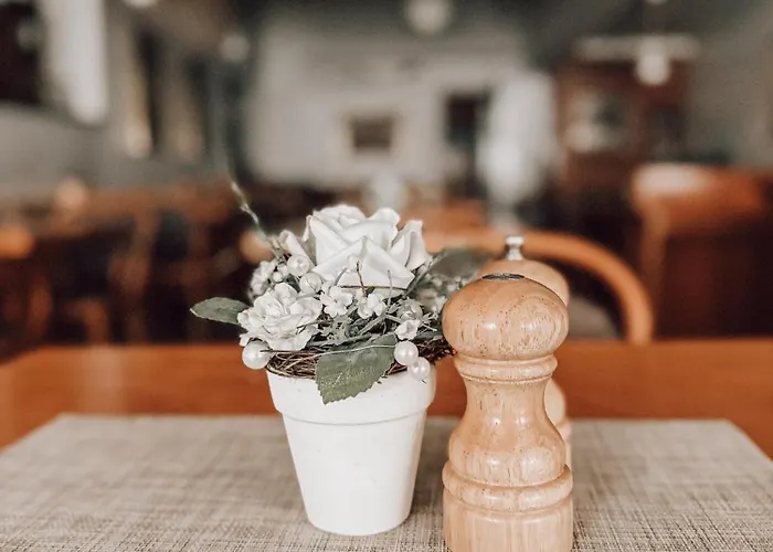 Отель Restaurant Ratsstube